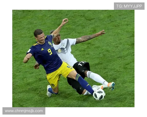 俄罗斯世界杯金靴奖的获奖者是谁，详细分析其在比赛中的得分能力和团队贡献