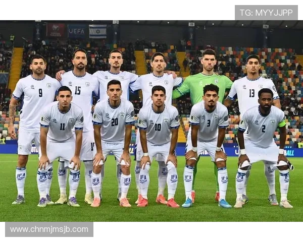 最新2023年世界杯海报图片设计欣赏，展现足球魅力与创意视觉冲击